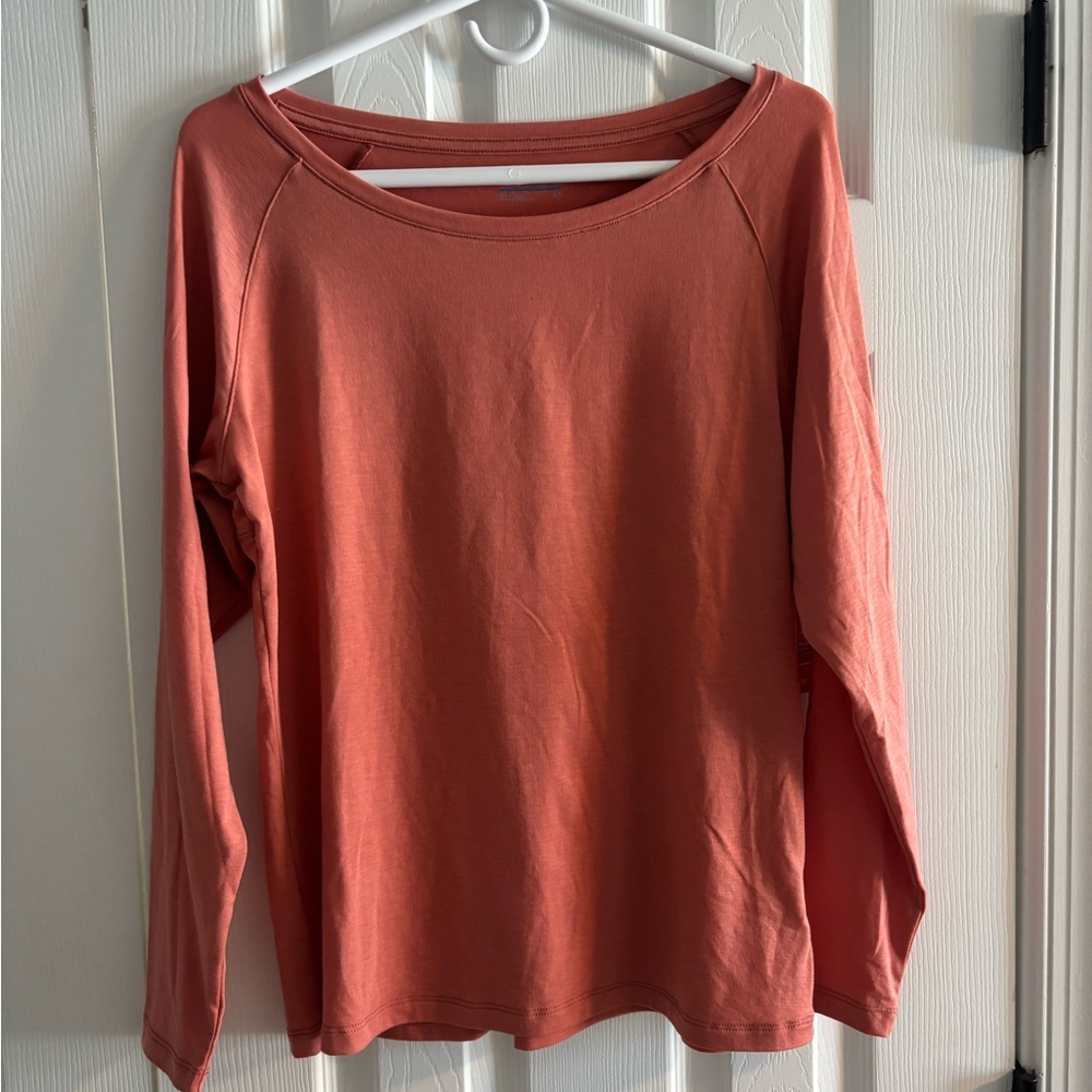 BRAND NEW Columbia Women's Rust Long Sleeve Tee